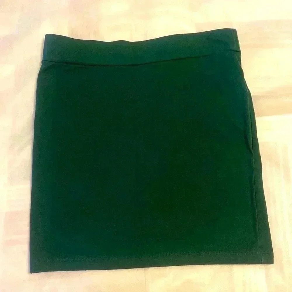 Mini  skirt for ladies green color